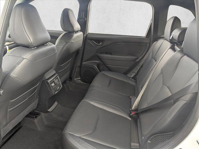 Certified 2025 Subaru Forester Limited image 18