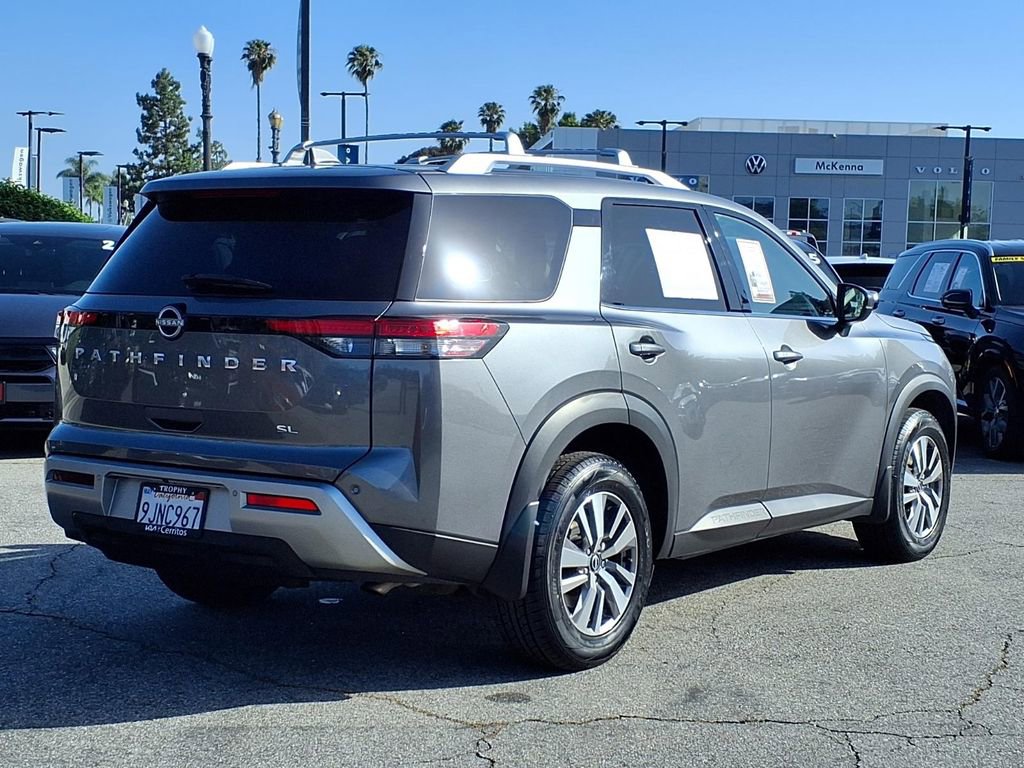 Used 2023 Nissan Pathfinder SL FWD image 5