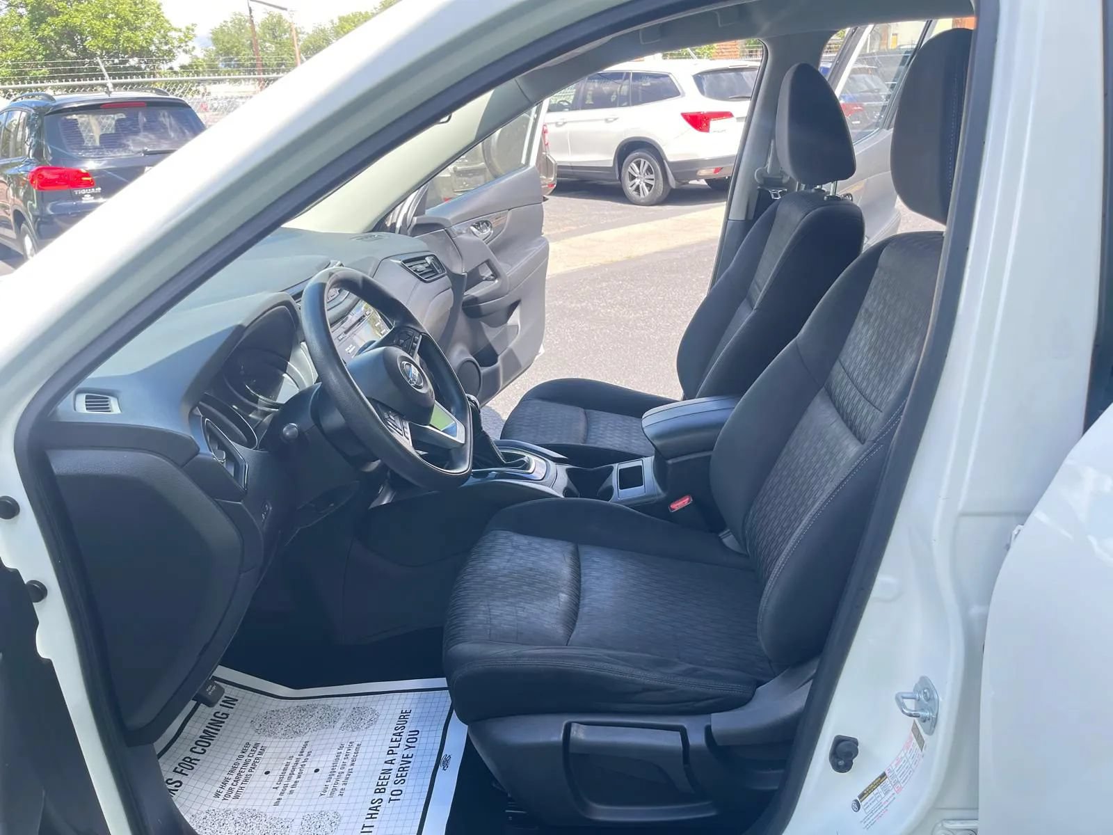 Used 2017 Nissan Rogue S AWD/4WD image 13
