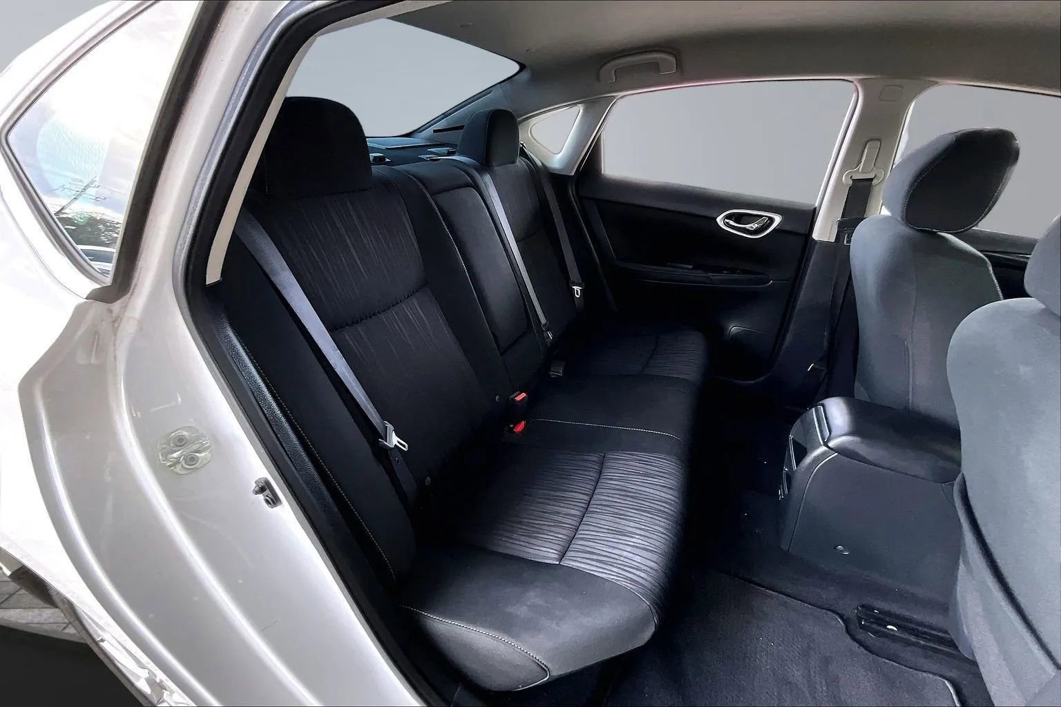 Used 2019 Nissan Sentra SV FWD image 22