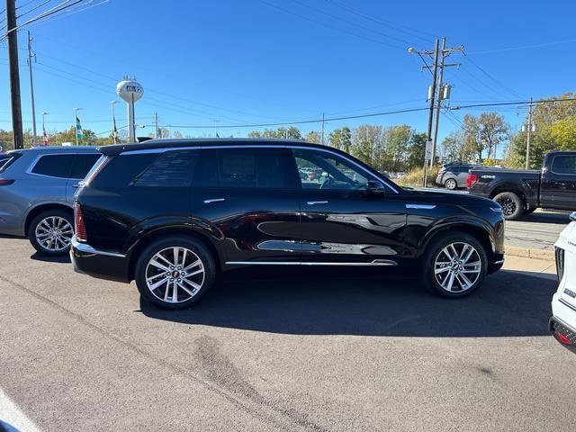 New 2026 Cadillac Vistiq Luxury image 2