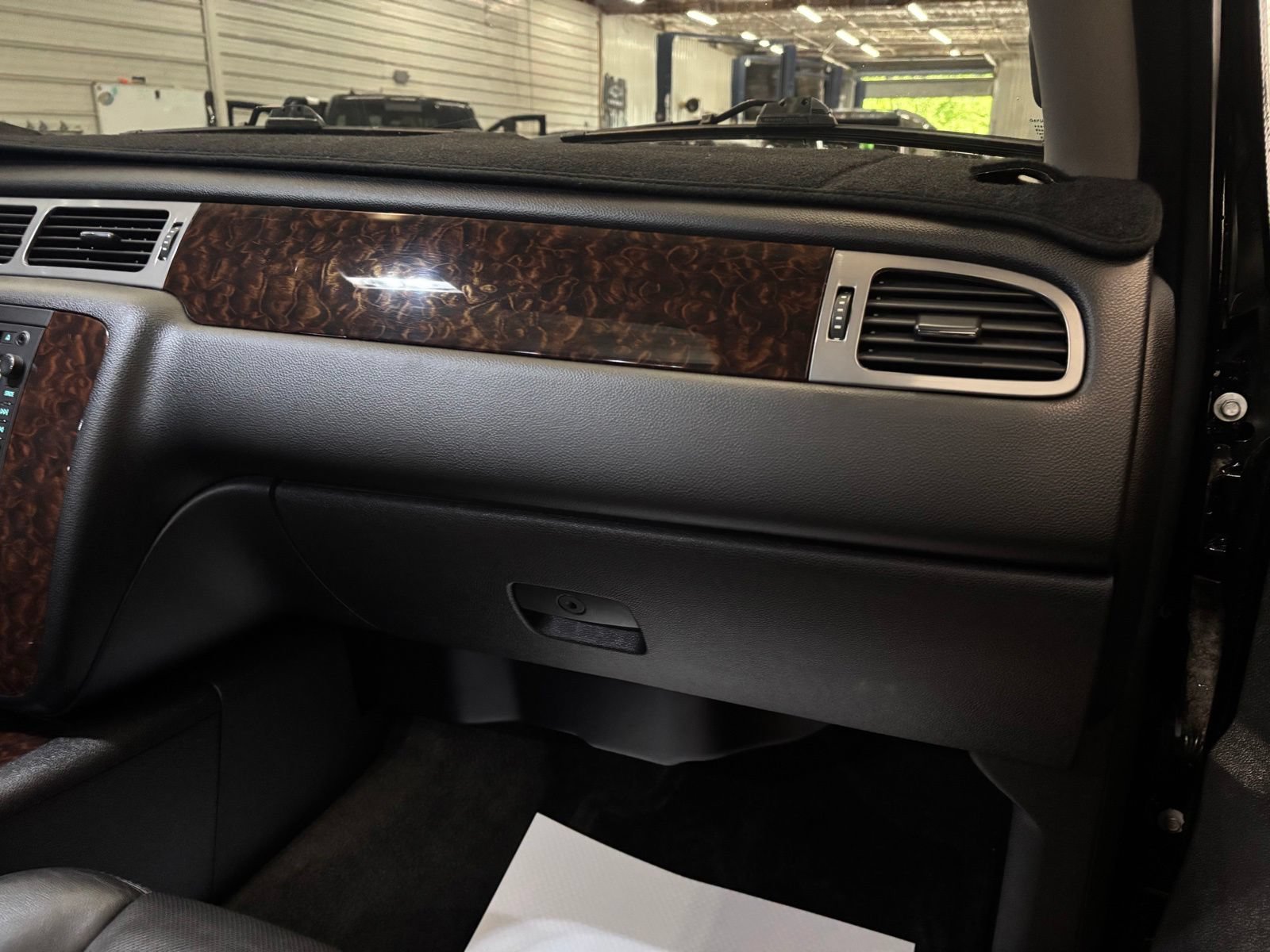 Used 2014 GMC Yukon Denali AWD/4WD image 31