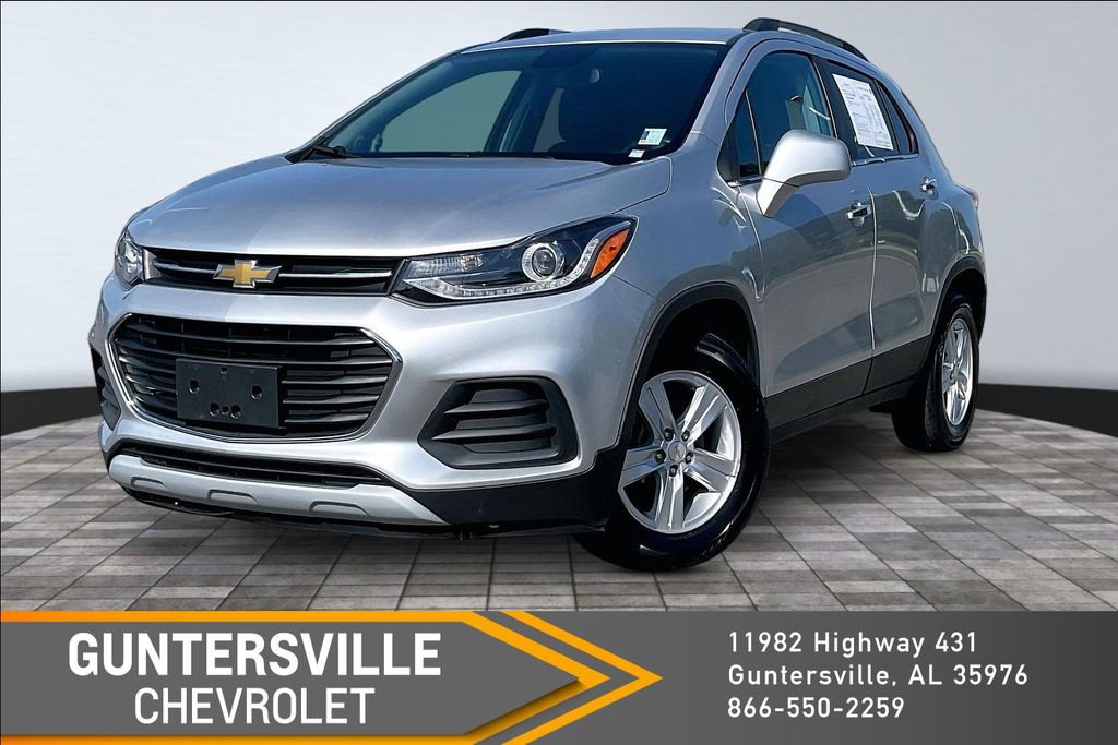 Used 2020 Chevrolet Trax LT w/ LT Convenience Package FWD image 1