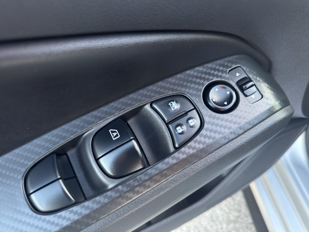 Used 2022 Nissan Altima 2.5 SV AWD/4WD image 10
