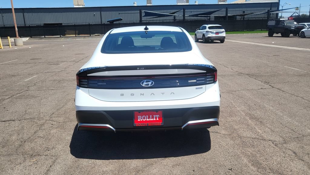 Used 2026 Hyundai Sonata Blue FWD image 8