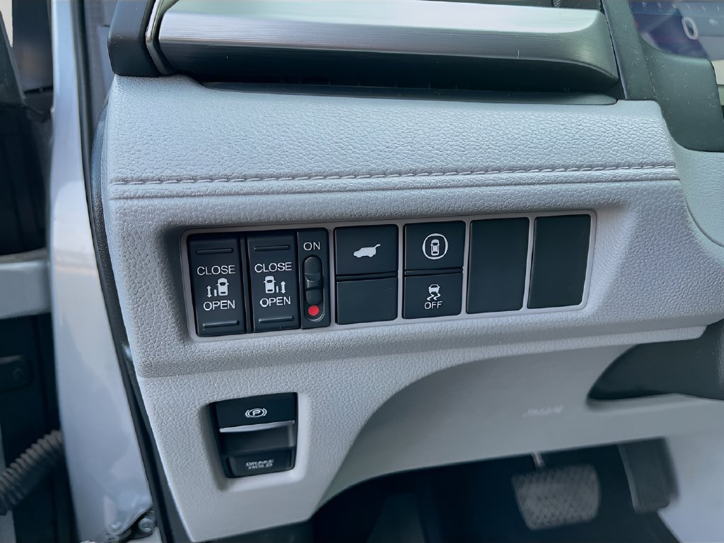Used 2021 Honda Odyssey EX-L image 13