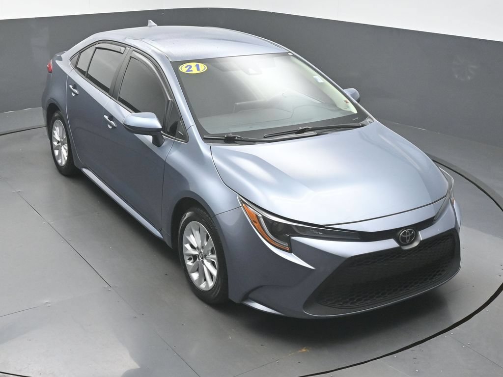 Used 2021 Toyota Corolla LE w/ LE Convenience Package FWD image 39