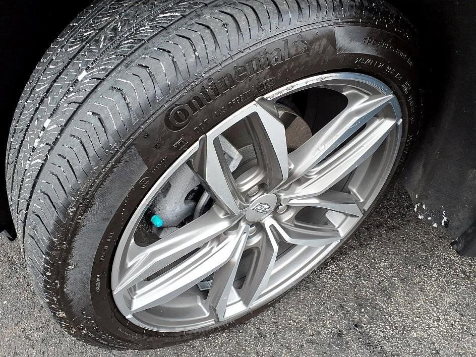 Used 2023 Cadillac XT4 Sport image 10