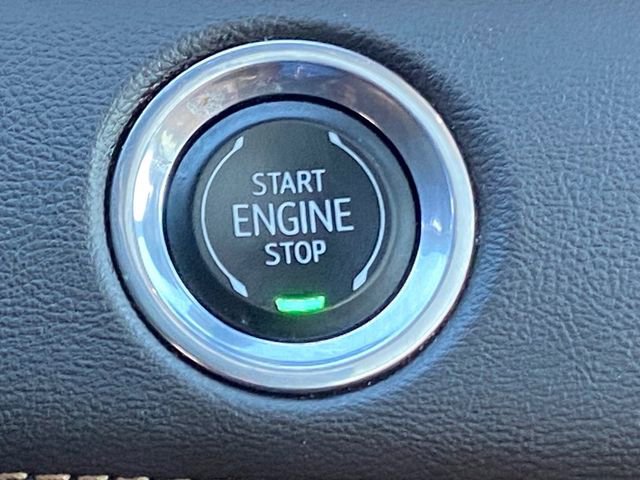 Used 2021 Cadillac Escalade ESV Sport w/ Driver Assist Tech Package image 19