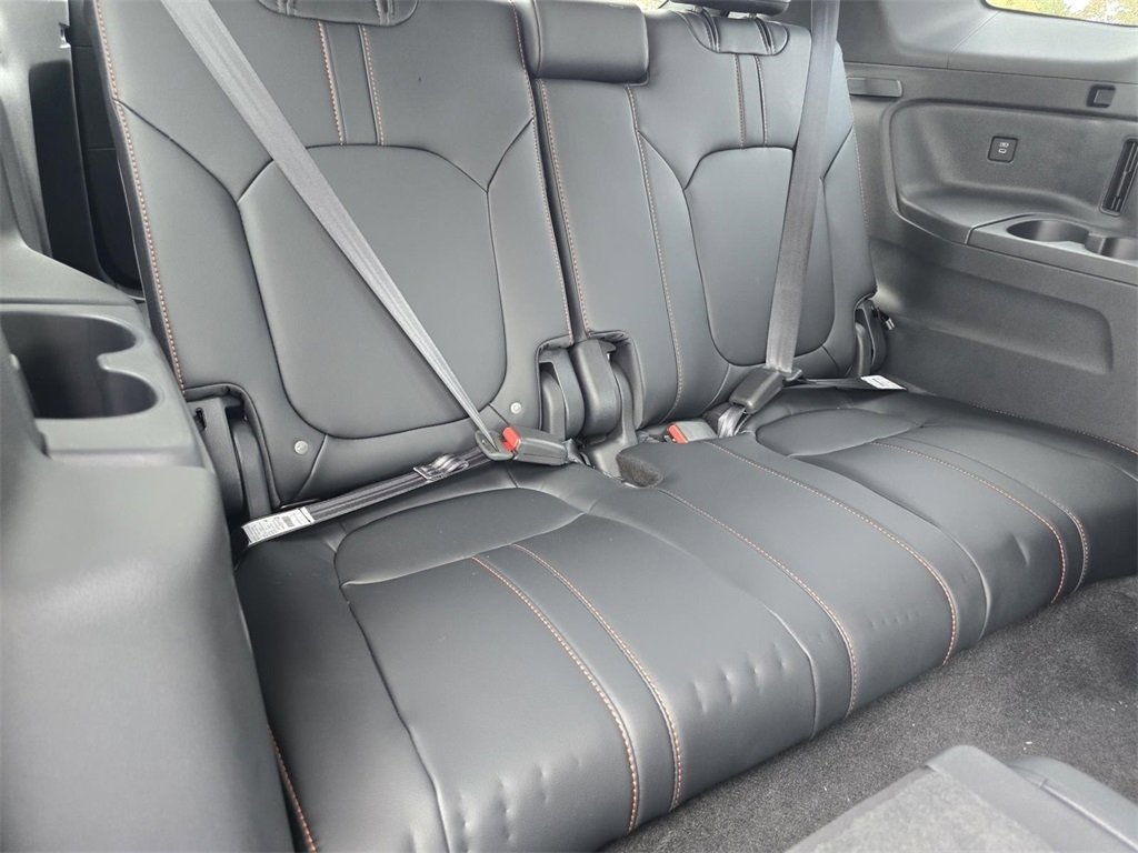 New 2025 Honda Pilot TrailSport image 24