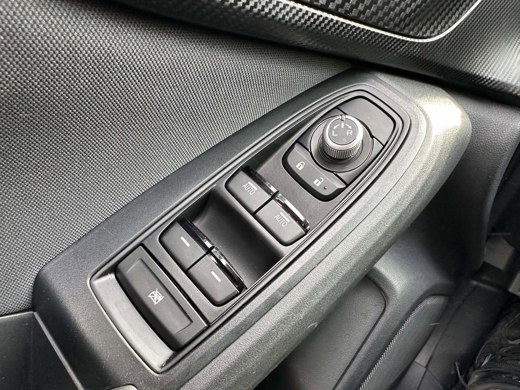 Certified 2023 Subaru Crosstrek 2.0i Premium image 33