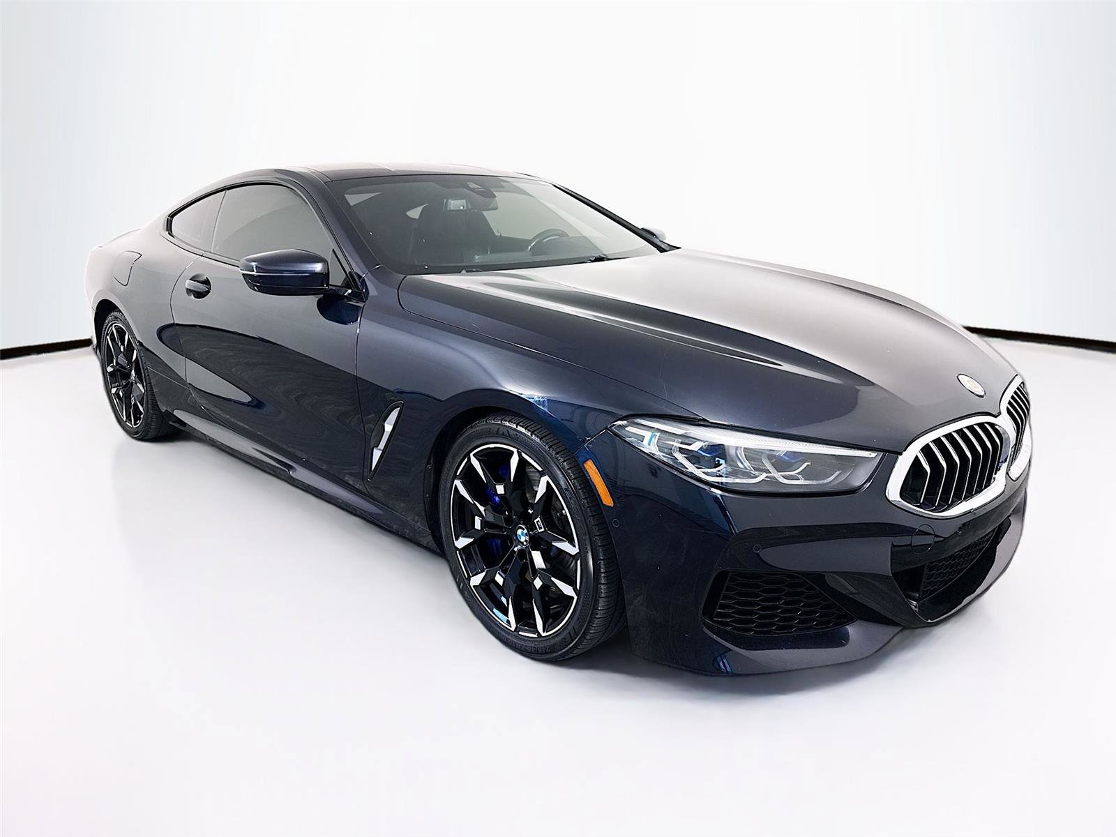 Used 2022 BMW 840i Coupe w/ Driving Assistance Package image 4