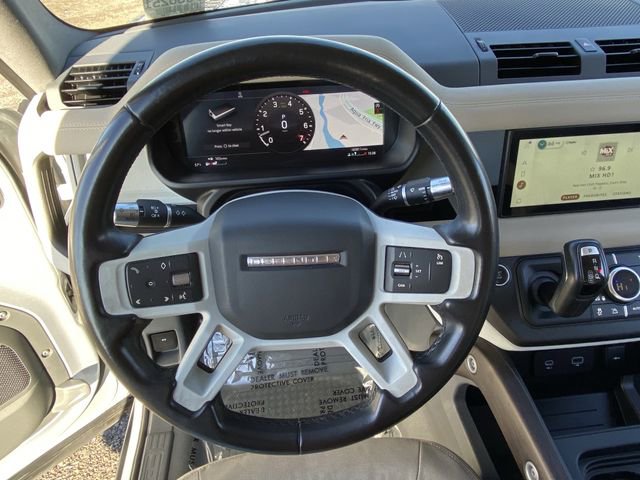 Used 2020 Land Rover Defender 110 SE image 10