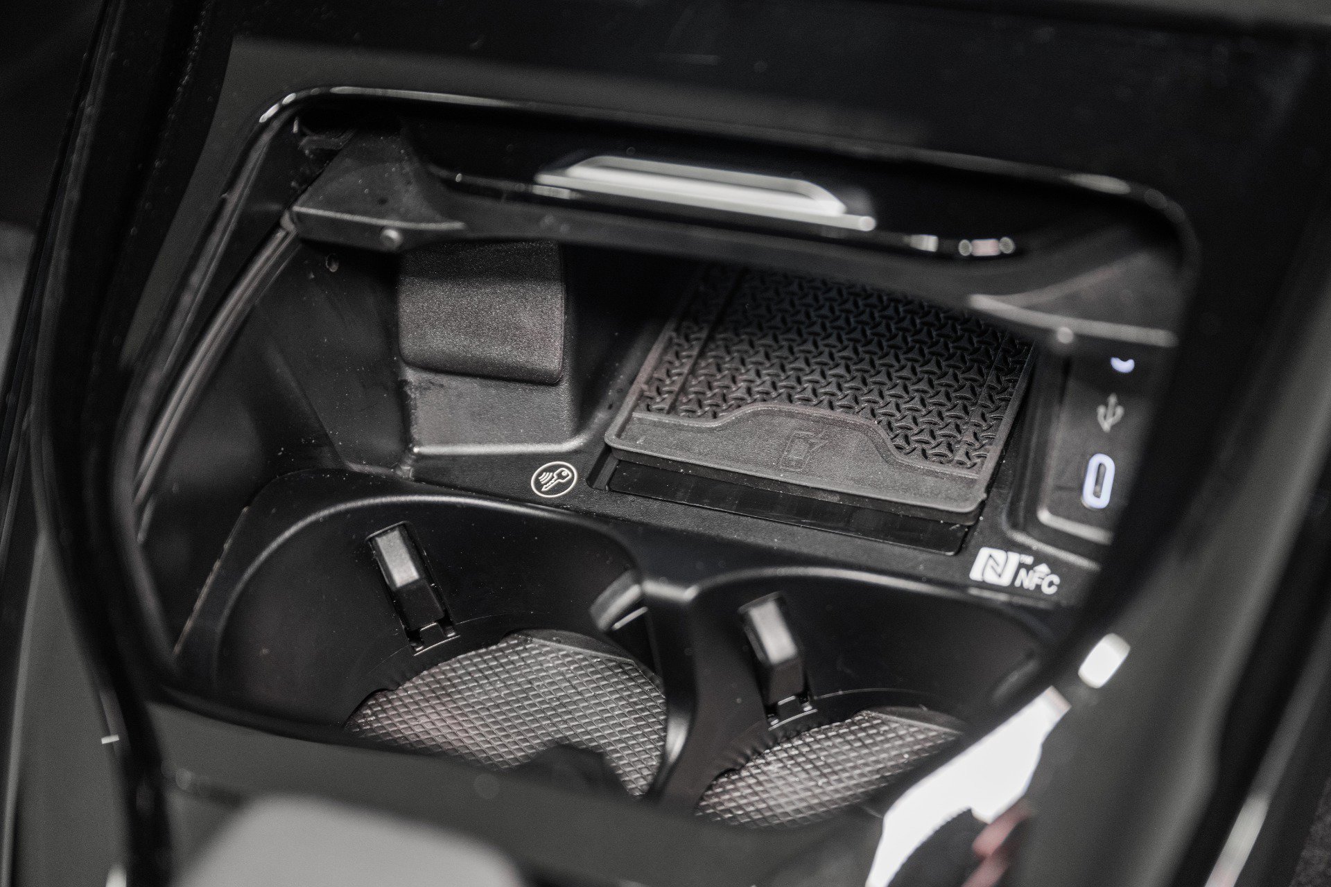 Used 2023 Mercedes-Benz SL 63 AMG 4MATIC image 38