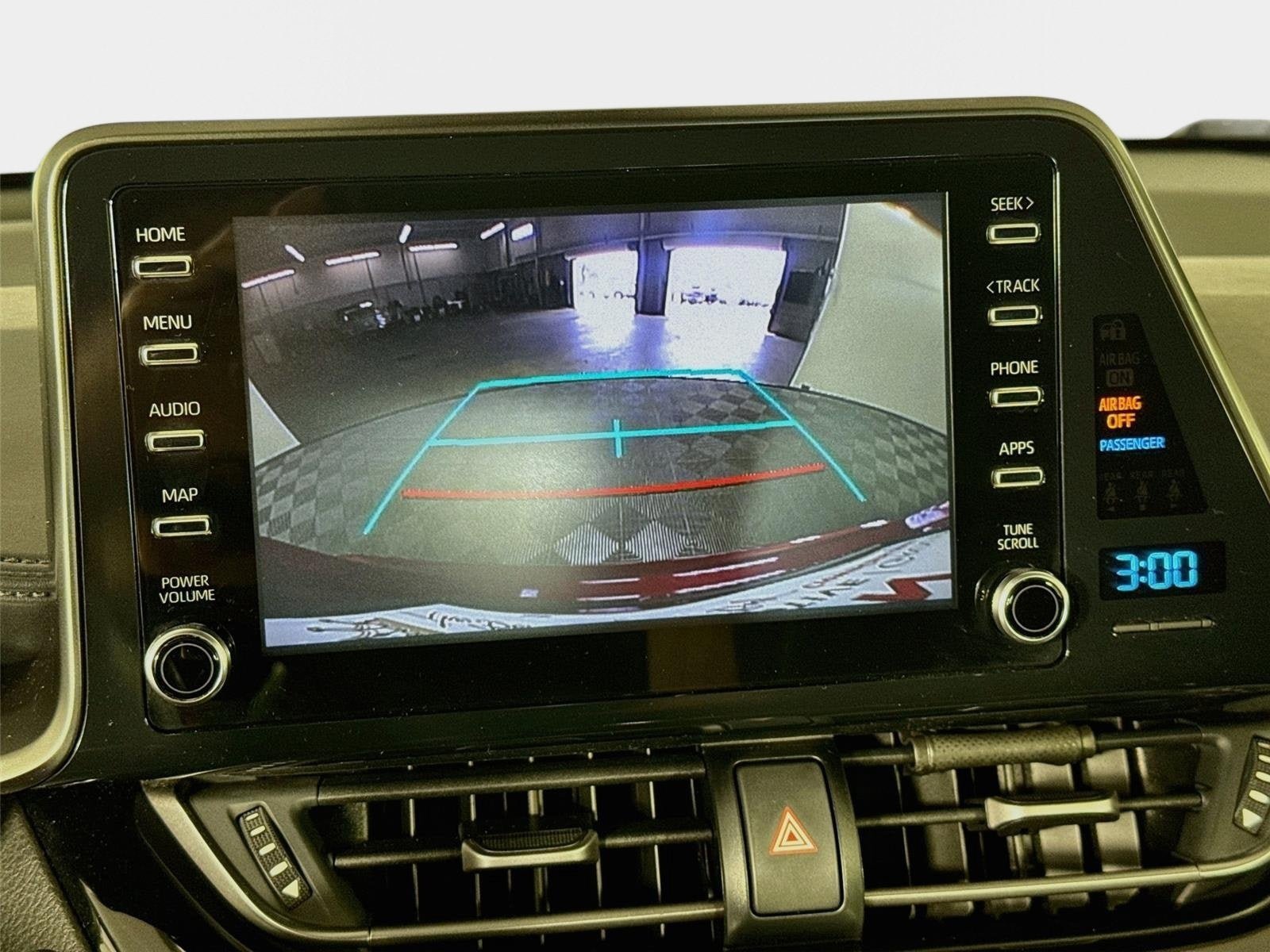 Used 2019 Toyota C-HR LE FWD image 16