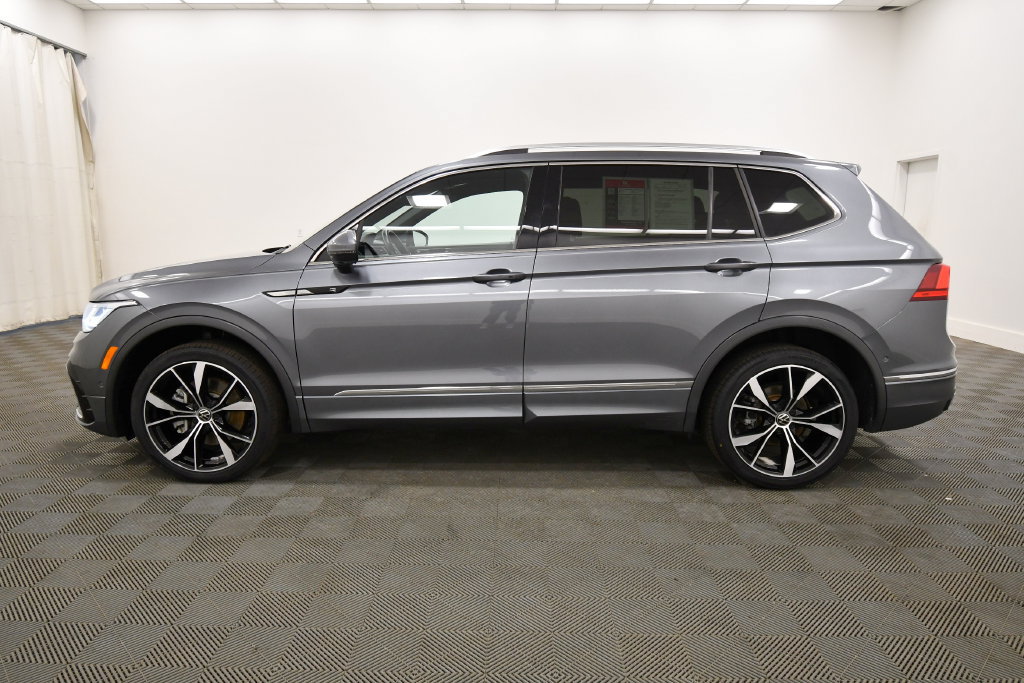 Used 2022 Volkswagen Tiguan SEL R-Line AWD/4WD image 4