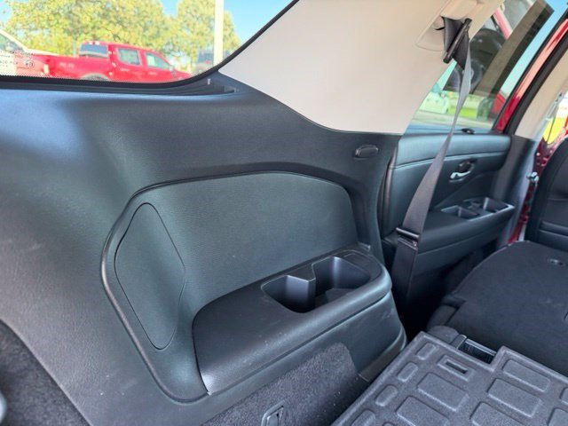 Used 2024 Nissan Pathfinder SL AWD/4WD image 35