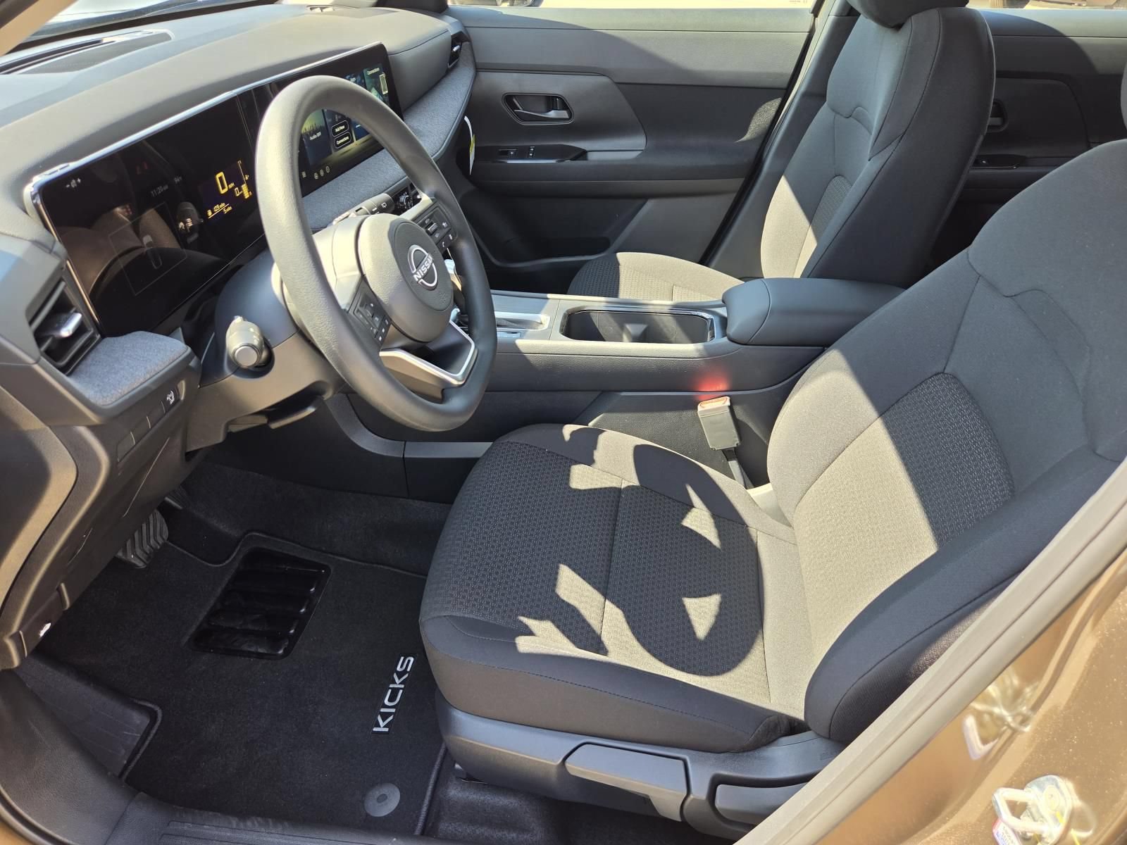 New 2027 Nissan Kicks S FWD image 17