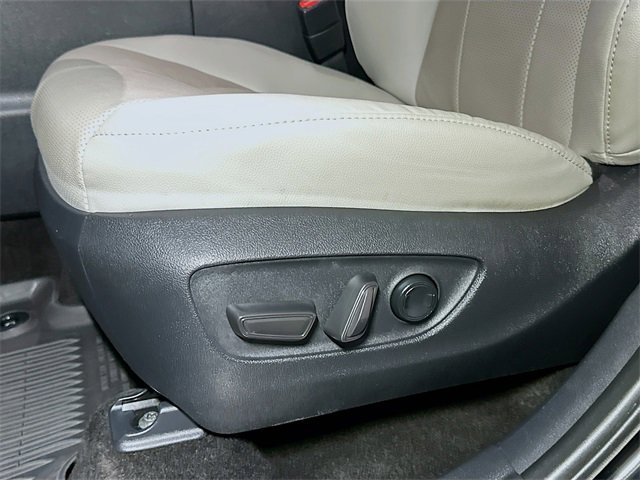 Used 2024 Toyota Grand Highlander Limited image 10