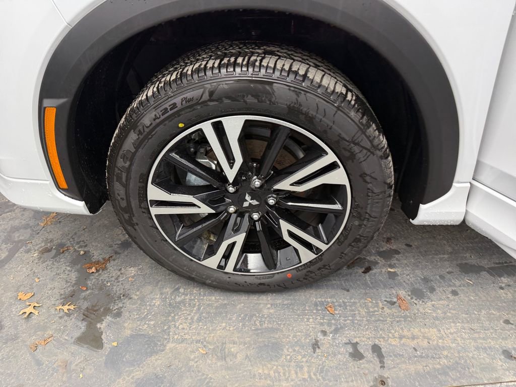 New 2026 Mitsubishi Eclipse Cross SEL image 36