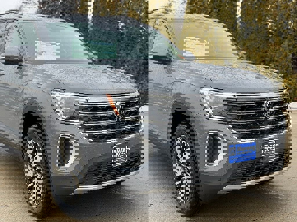 New 2026 Volkswagen Atlas SE image 2