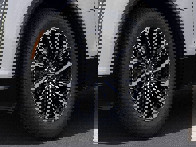 New 2025 Cadillac Lyriq Sport w/ LPO, Floor Liner Package image 9