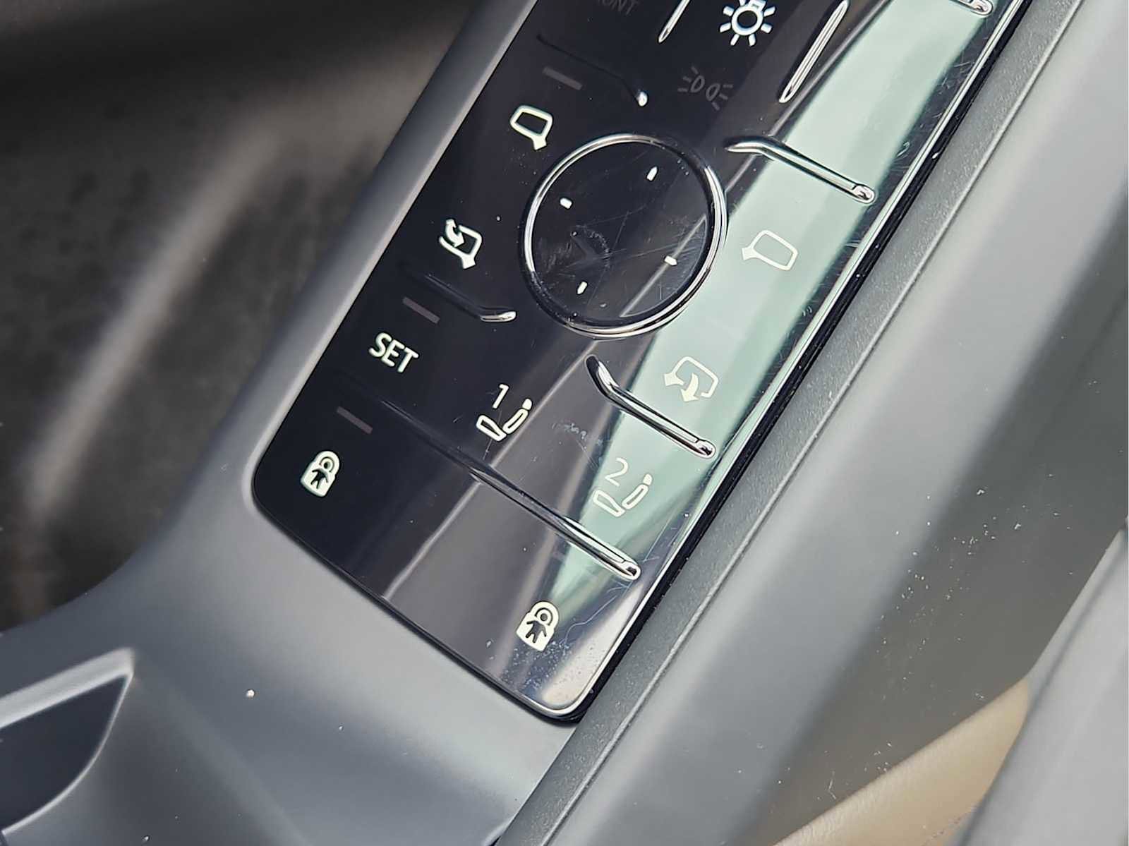 Certified 2025 Audi Q5 Premium w/ Convenience Package image 13