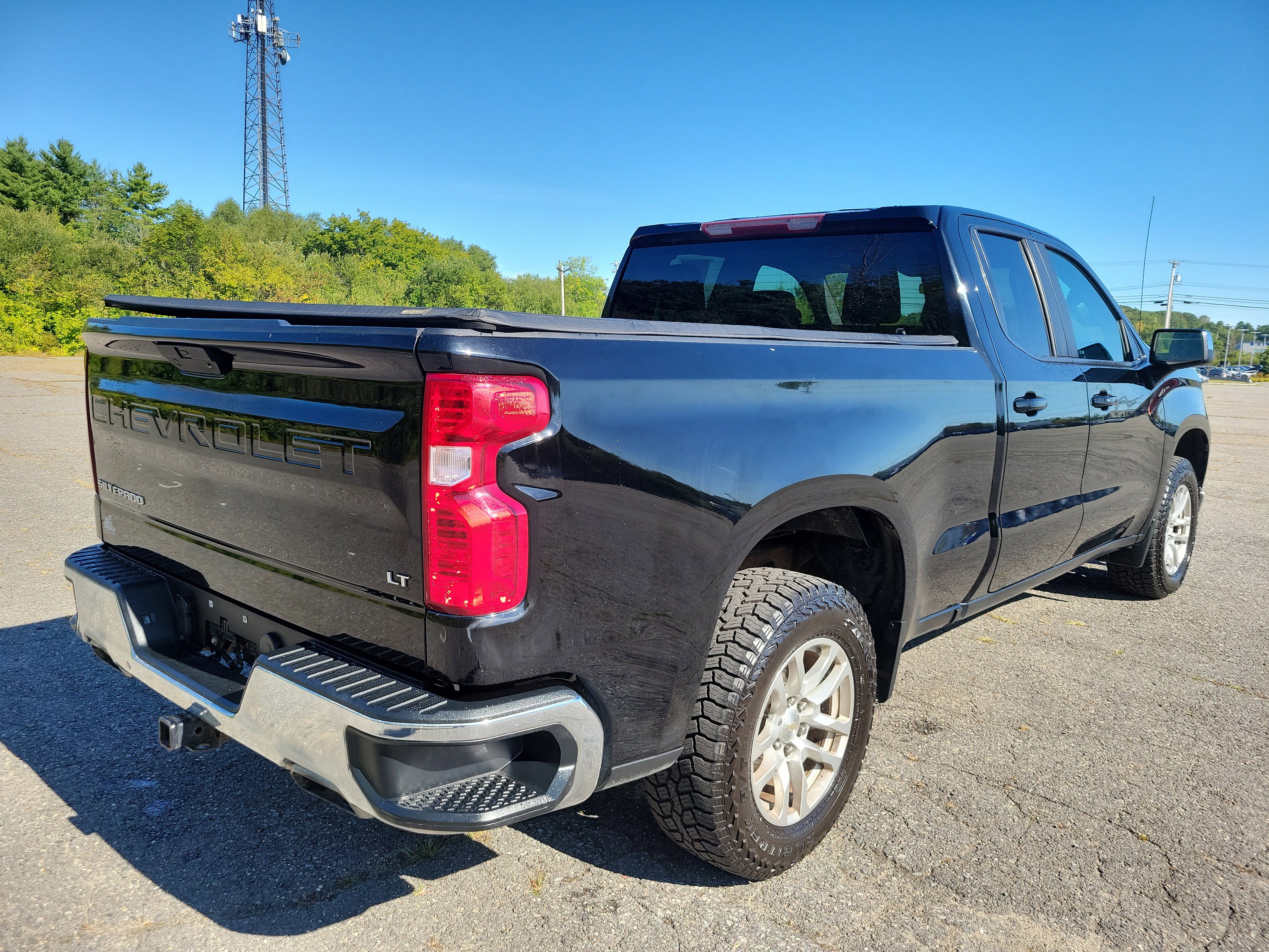 Used 2020 Chevrolet Silverado 1500 LT w/ All-Star Edition image 5