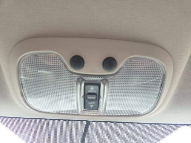 Used 2016 Jeep Compass High Altitude image 22