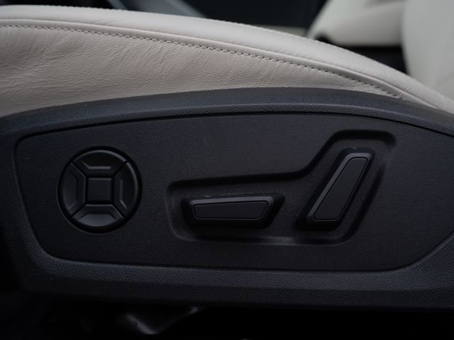 Used 2025 Audi Q3 2.0T Premium w/ Convenience Package image 20