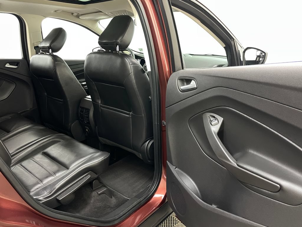 Used 2018 Ford Escape SEL AWD/4WD image 39