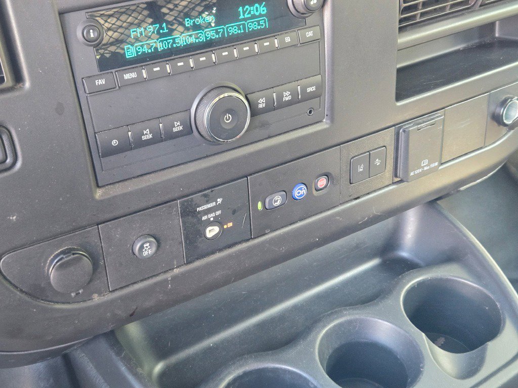 Used 2021 Chevrolet Express 2500 w/ Driver Convenience Package image 16