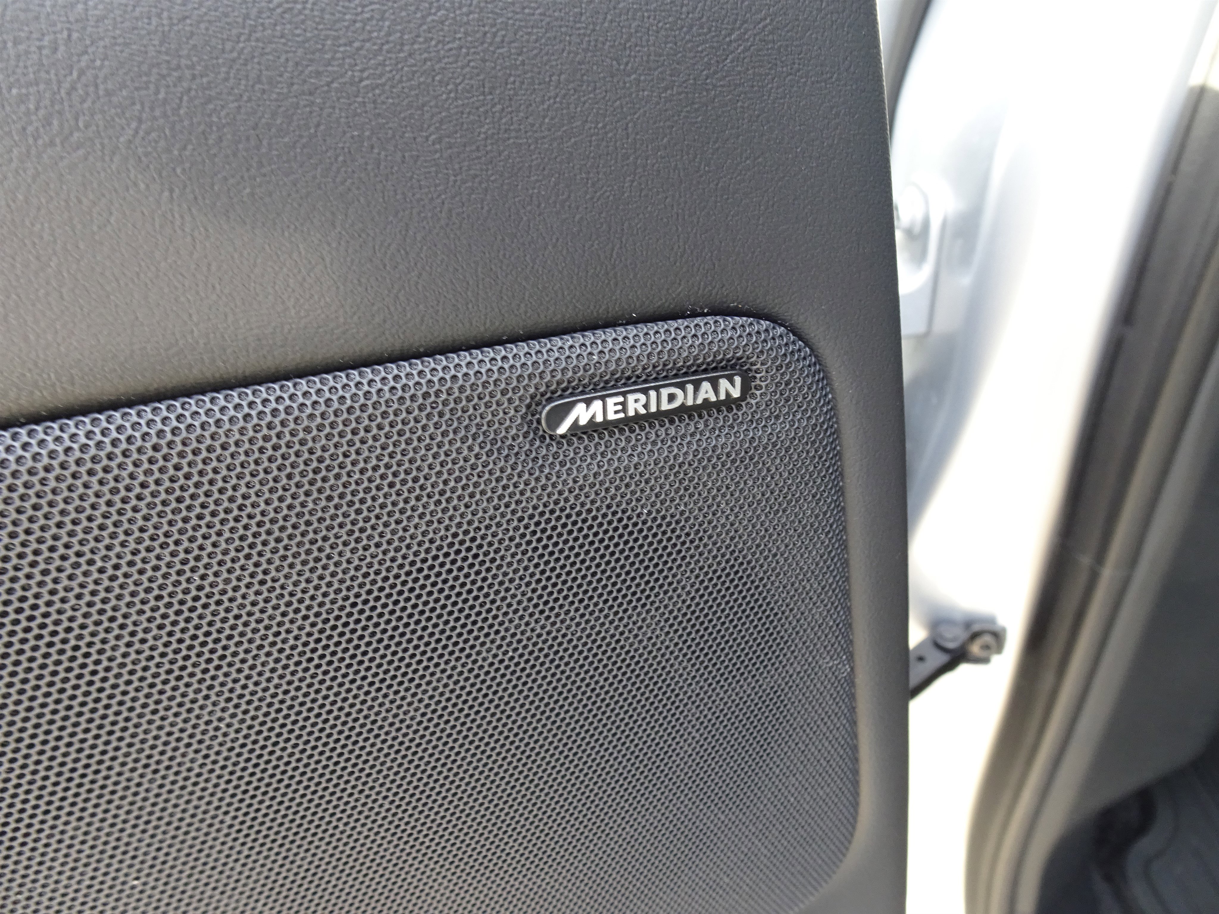 Certified 2024 Land Rover Range Rover SE AWD/4WD image 23