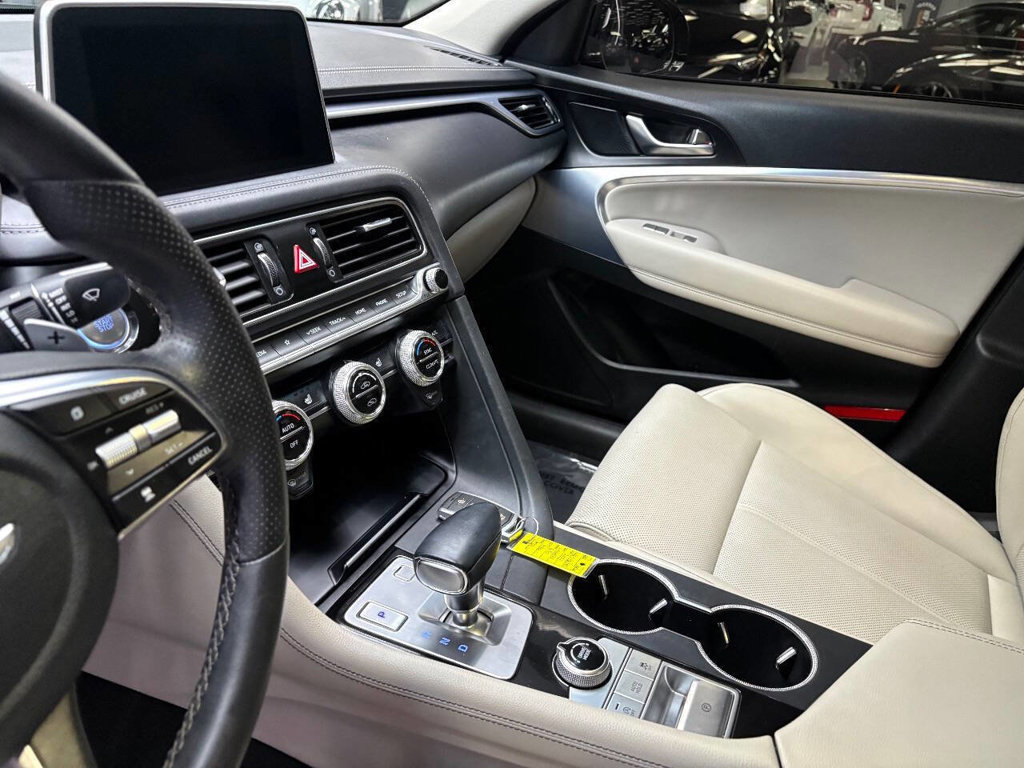 Used 2021 Genesis G70 2.0T AWD/4WD image 18