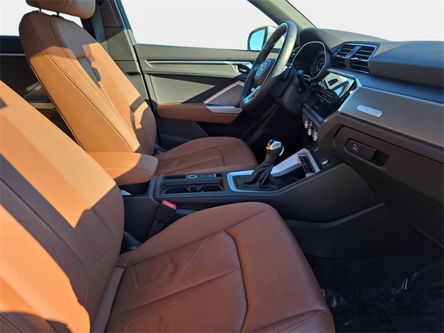 Used 2023 Audi Q3 2.0T Premium Plus w/ Premium Plus Package image 12