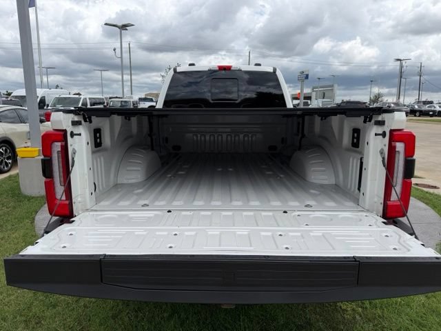 Used 2025 Ford F350 Platinum w/ Platinum Plus Package AWD/4WD image 7
