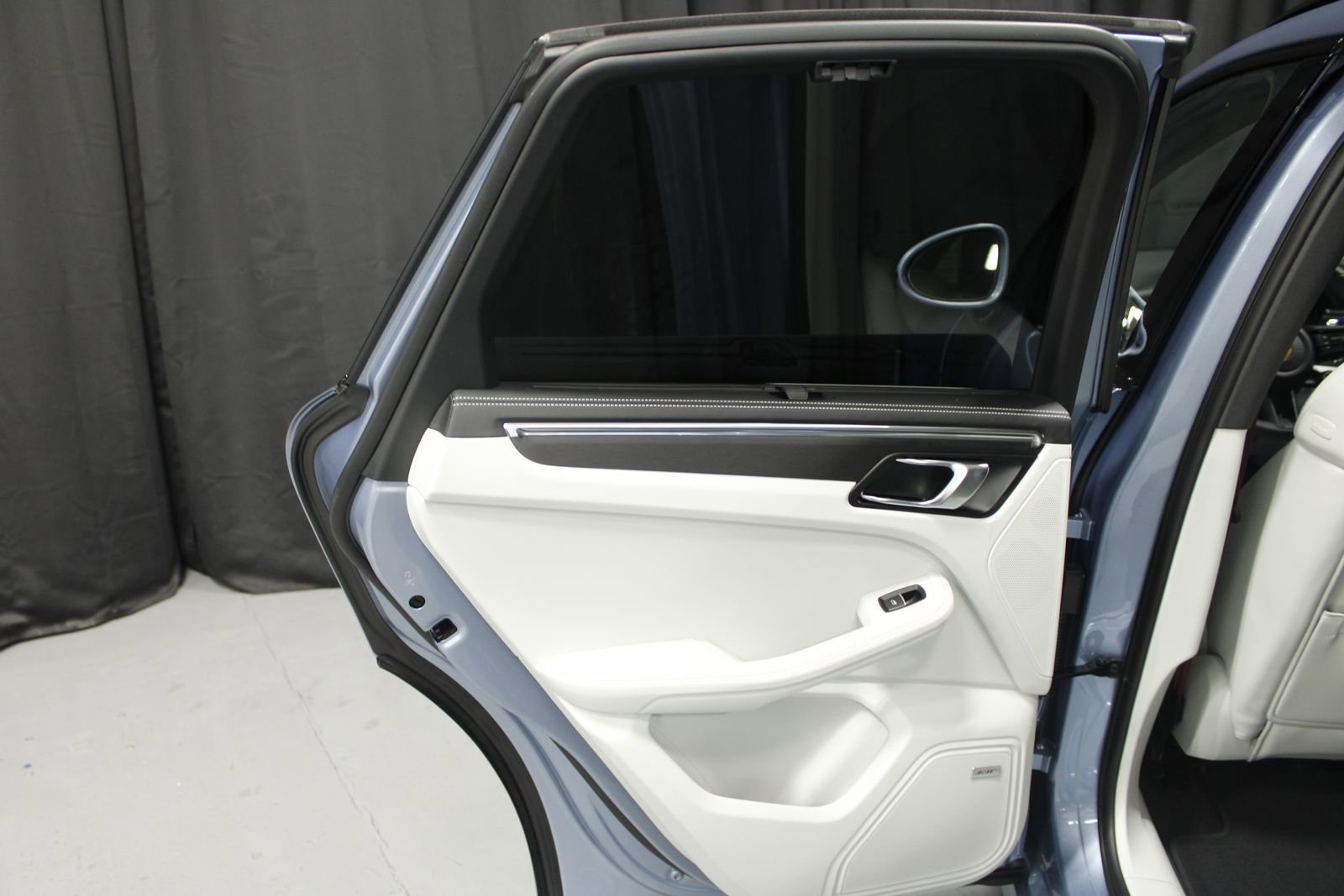 New 2026 Porsche Macan GTS AWD/4WD image 26