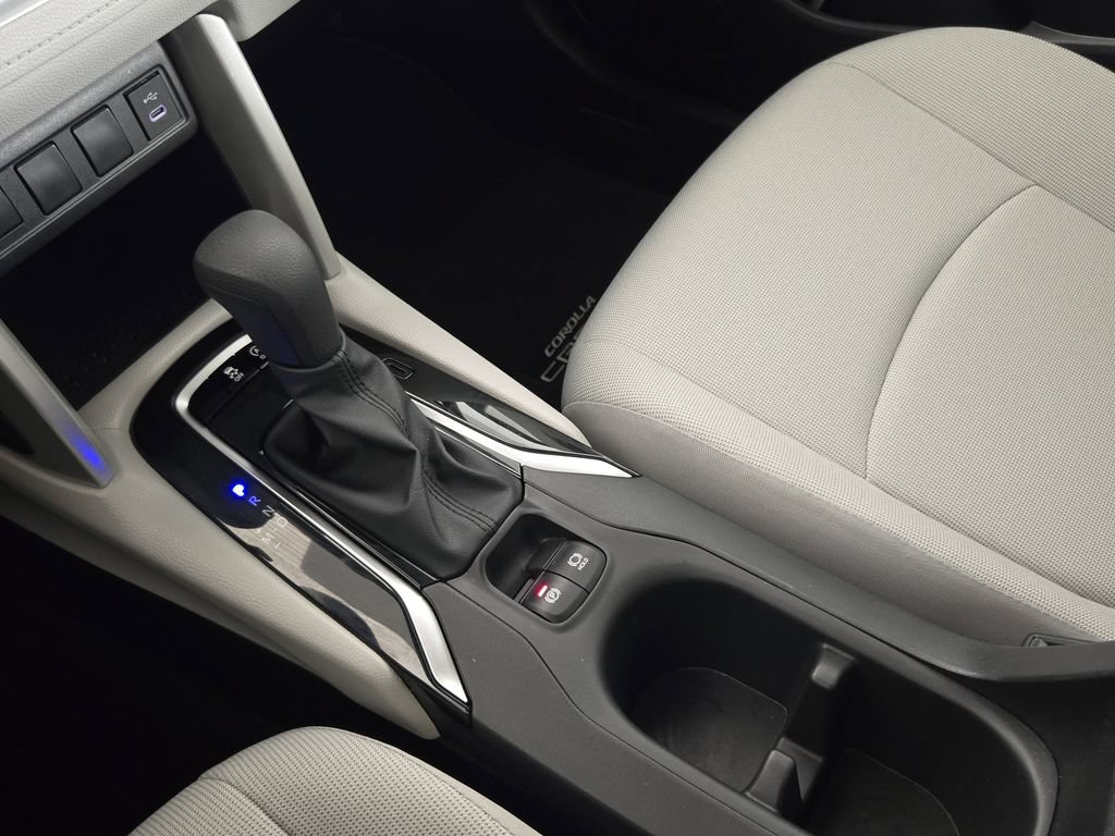 Used 2025 Toyota Corolla Cross L FWD image 20