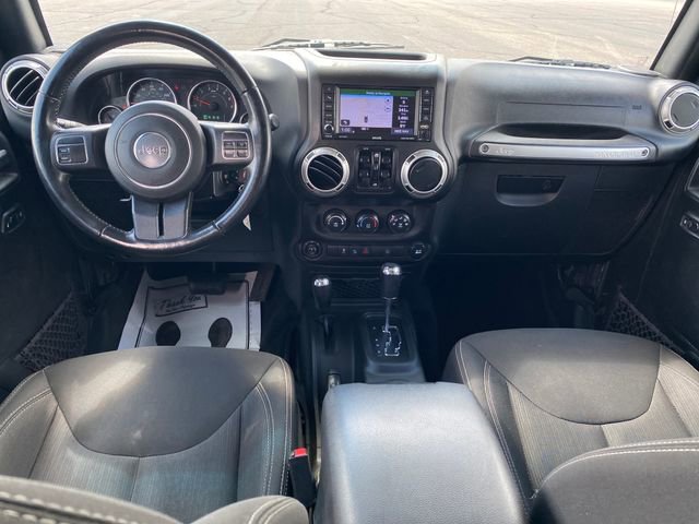 Used 2018 Jeep Wrangler Unlimited Sahara AWD/4WD image 5