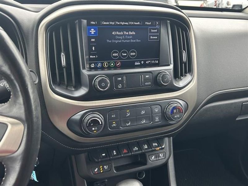 Used 2022 GMC Canyon Denali image 19