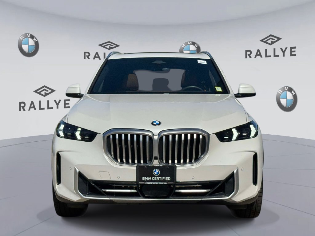 Used 2024 BMW X5 xDrive40i AWD/4WD image 2