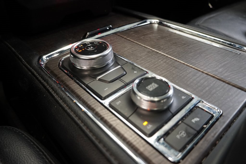 Used 2021 Ford Expedition Max Limited image 23