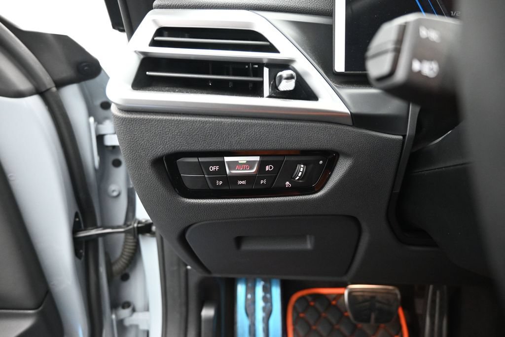Used 2026 BMW M4 xDrive Competition AWD/4WD image 12