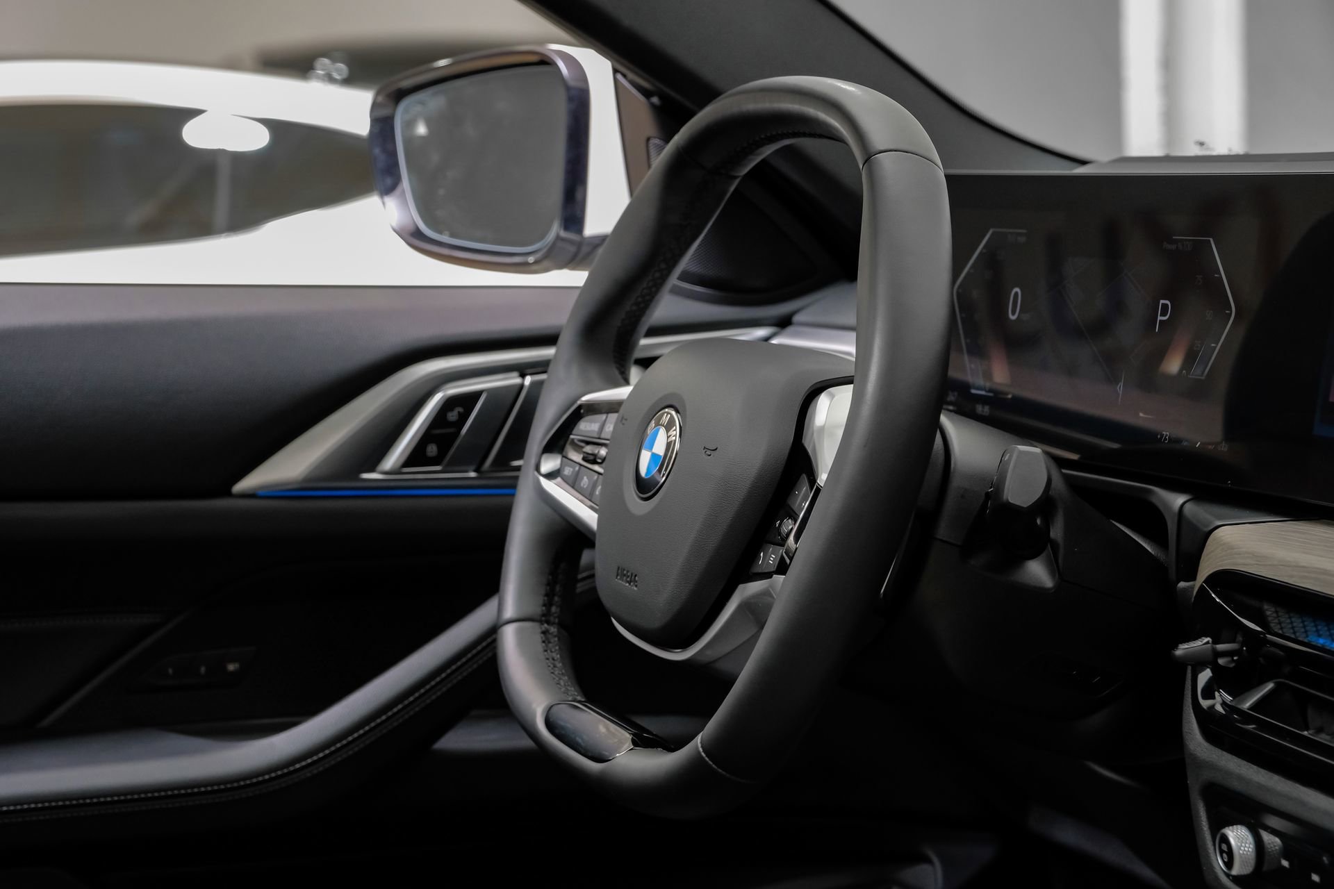Used 2025 BMW 430i Coupe w/ Premium Package RWD image 18