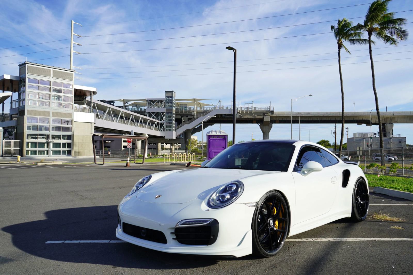 Used 2015 Porsche 911 Turbo S w/ High-end Infotainment Package image 35