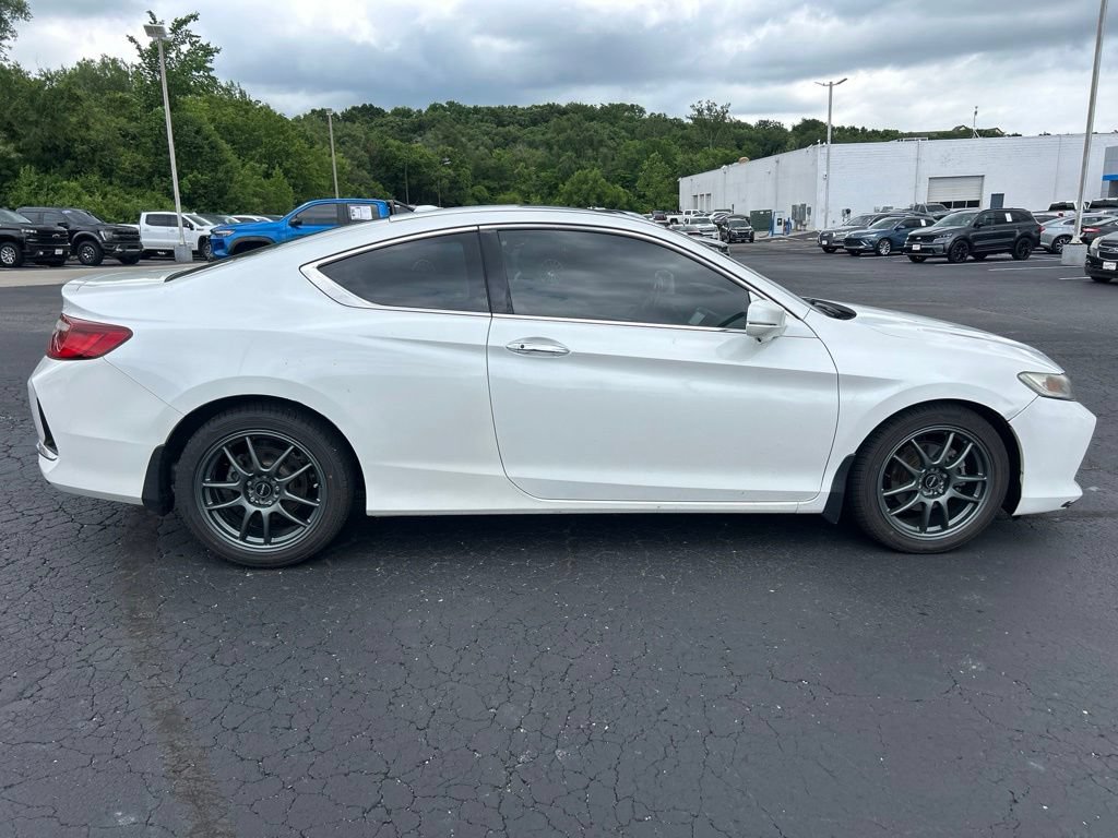 Used 2017 Honda Accord EX-L image 4