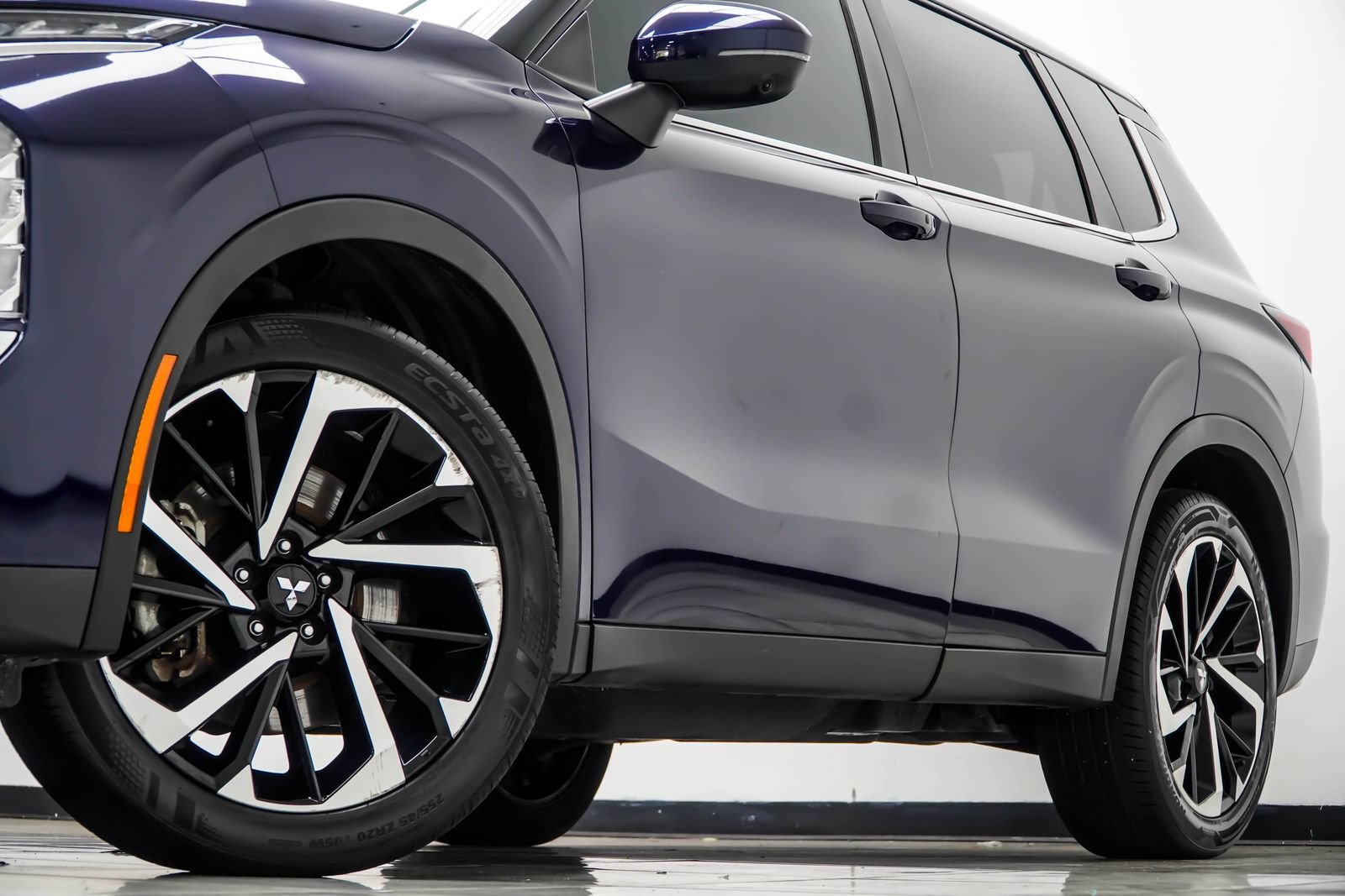 Used 2024 Mitsubishi Outlander SE FWD image 4