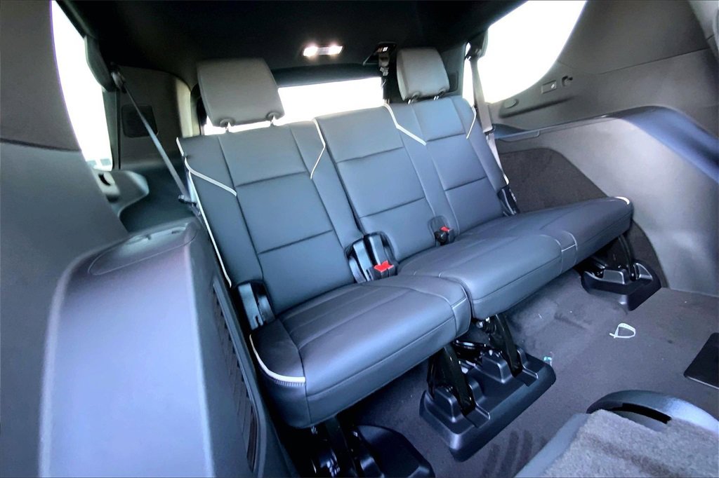 New 2026 Cadillac Escalade Luxury image 30