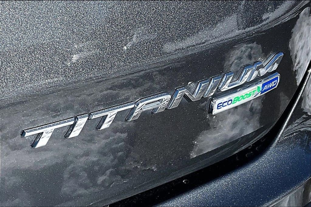 Used 2020 Ford Edge Titanium w/ Class II Trailer Tow Package image 9