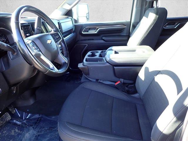 Used 2024 Chevrolet Silverado 2500 LT image 14